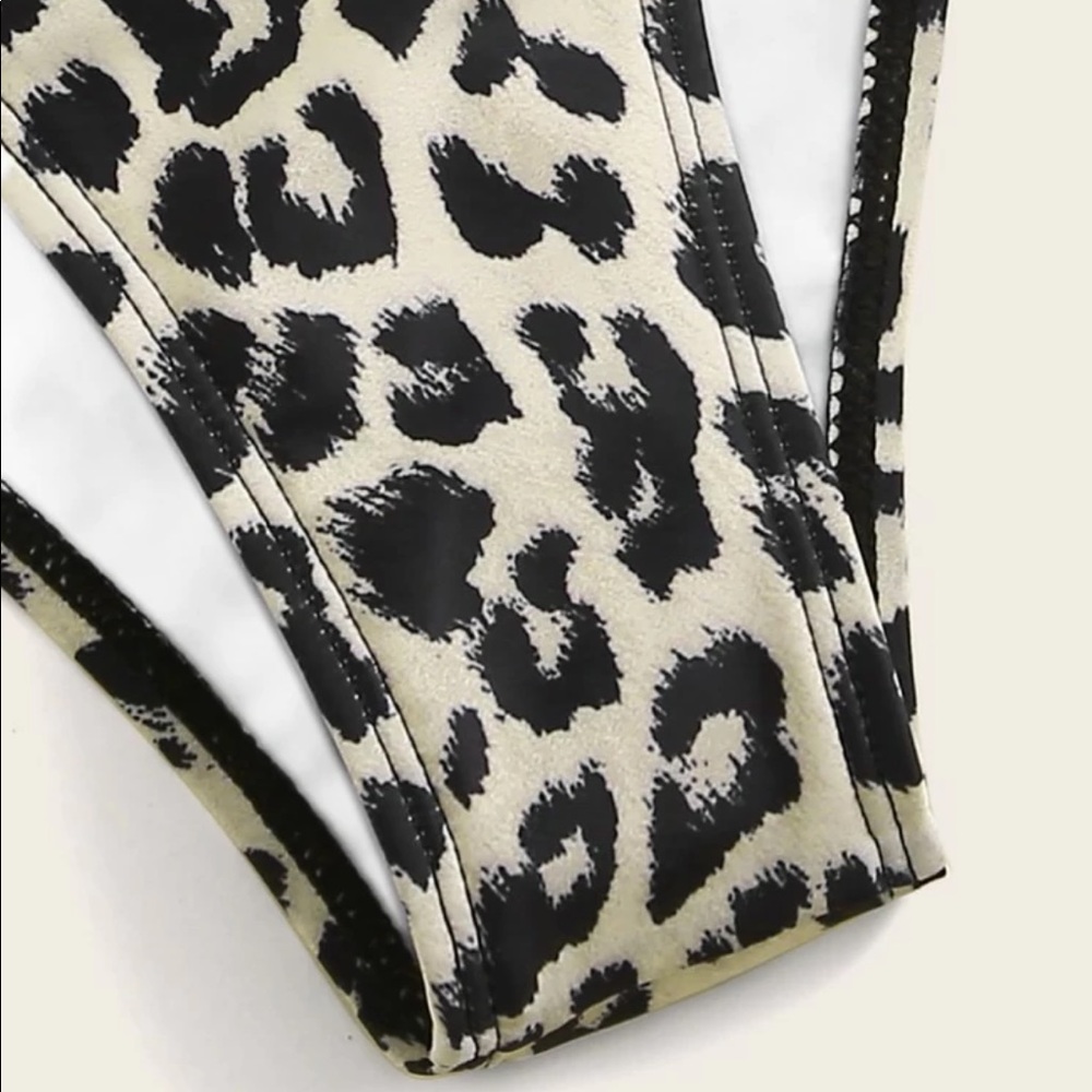 Animal print one piece bathing suit ladies large - Picture 3 of 7